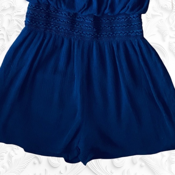 Romper In Deep Blue Off Shoulder With Optional Straps And Crochet Detail Size M - Picture 4 of 5